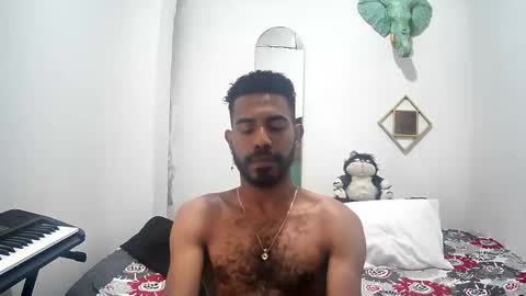 bruce_1111 online show from October 15, 2025, 8:31 pm