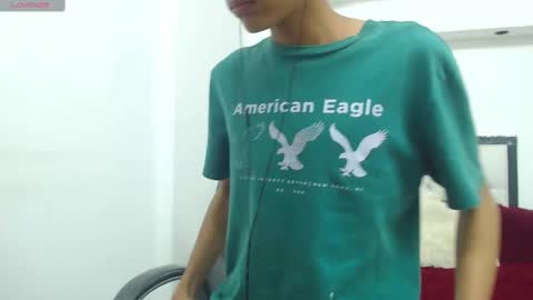 Snapshot of bruce_twink chatting on February 14, 2025, 1:08 pm B R U C E T W I N K online show from February 14, 2025, 1:08 pm