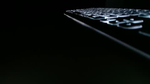 bruceb124u online show from November 26, 2025, 6:47 am