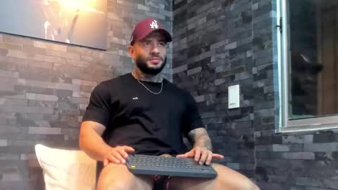 Snapshot of brucedallas chatting on March 2, 2026, 12:24 am brucedallas online show from March 2, 2026, 12:24 am