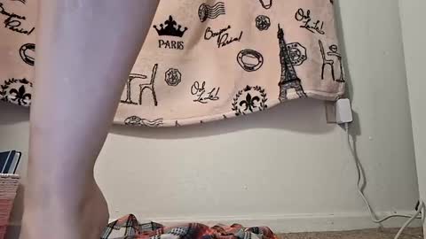 brunettedoll100 online show from September 15, 2025, 1:16 am