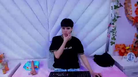 Snapshot of bruno_cruz chatting on October 21, 2025, 2:34 am Bruno Cruz online show from October 21, 2025, 2:34 am