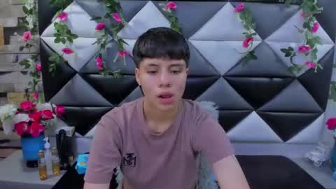 Snapshot of bruno_cruz chatting on November 5, 2025, 2:22 am Bruno Cruz online show from November 5, 2025, 2:22 am