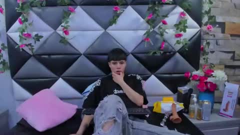 Snapshot of bruno_cruz chatting on November 9, 2025, 2:43 am Bruno Cruz online show from November 9, 2025, 2:43 am