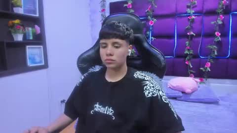 Snapshot of bruno_cruz chatting on November 12, 2025, 2:34 am Bruno Cruz online show from November 12, 2025, 2:34 am