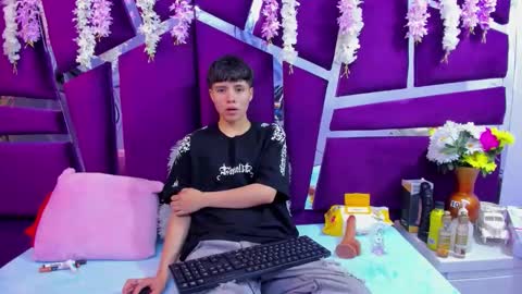 Snapshot of bruno_cruz chatting on November 19, 2025, 2:11 am Bruno Cruz online show from November 19, 2025, 2:11 am