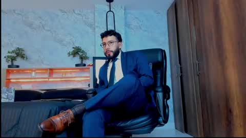 Andres Suarez online show from March 4, 2025, 9:32 pm