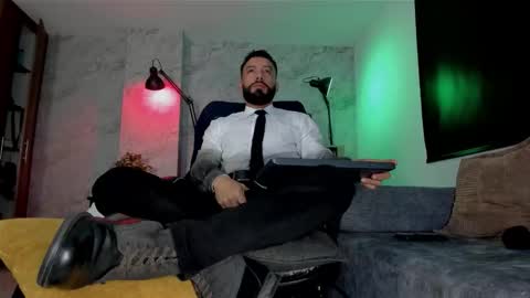 Andres Suarez online show from December 4, 2025, 11:52 am