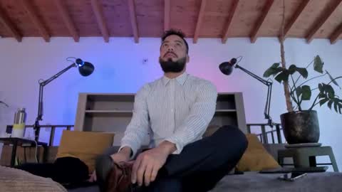 Andres Suarez online show from March 7, 2026, 3:09 pm