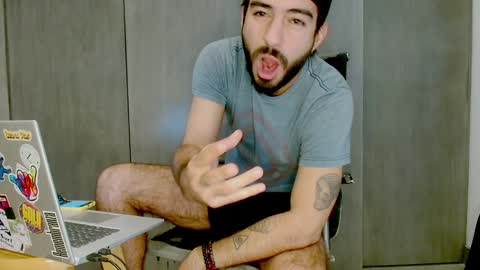 brunobaibe online show from January 2, 2025, 4:24 pm