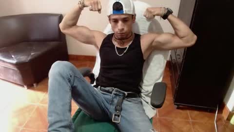 Snapshot of brunocuttie94 chatting on May 10, 2026, 7:30 pm Join my fan club here 150 tokens a month online show from May 10, 2026, 7:30 pm
