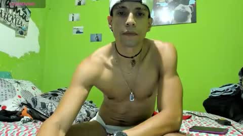 Snapshot of brunocuttie94 chatting on June 7, 2026, 3:54 am Join my fan club here 150 tokens a month online show from June 7, 2026, 3:54 am