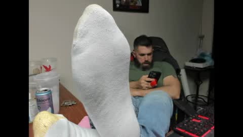 Snapshot of brutalmaster1983 chatting on April 7, 2026, 9:37 pm BRUTALMASTER1983 online show from April 7, 2026, 9:37 pm