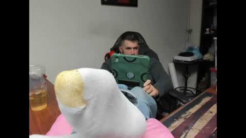 Snapshot of brutalmaster1983 chatting on April 9, 2026, 7:25 am BRUTALMASTER1983 online show from April 9, 2026, 7:25 am
