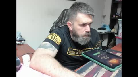 Snapshot of brutalmaster1983 chatting on May 17, 2026, 5:05 am BRUTALMASTER1983 online show from May 17, 2026, 5:05 am