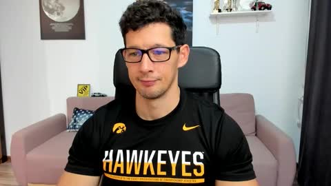 Brutus K online show from November 18, 2025, 5:34 am