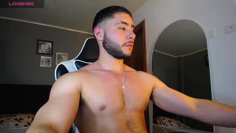 bryan_oficials online show from December 2, 2024, 1:36 am