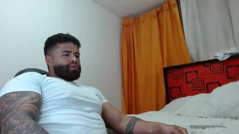Snapshot of bryan_stoness chatting on August 2, 2026, 10:19 pm bryan stoness online show from August 2, 2026, 10:19 pm