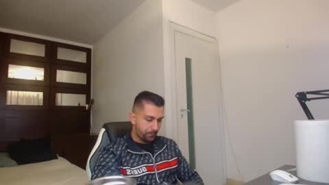 BryceReign online show from April 14, 2026, 4:40 am