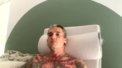 Snapshot of bryjybxxx chatting on October 20, 2025, 4:29 pm bryjybxxx online show from October 20, 2025, 4:29 pm