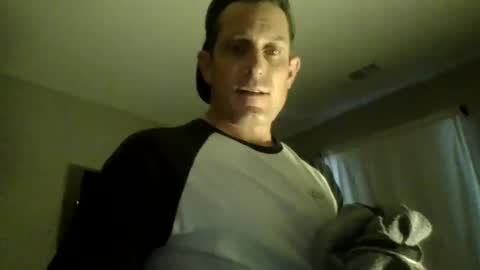 Snapshot of btownstud chatting on January 4, 2025, 12:37 am btownstud online show from January 4, 2025, 12:37 am