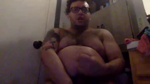 Snapshot of bttmchub98 chatting on October 28, 2025, 10:41 am bttmchub98 online show from October 28, 2025, 10:41 am