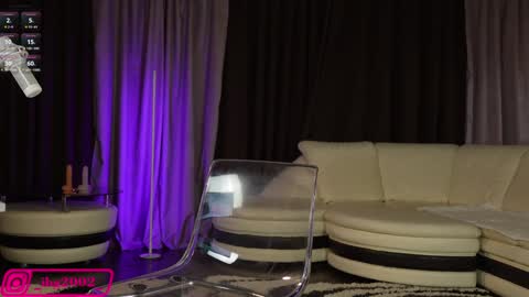 Bubble  gum  online show from February 7, 2025, 1:36 am