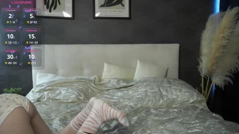 Sabrina  online show from September 22, 2025, 4:36 am