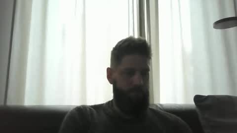 bubblebee1982 online show from December 14, 2024, 1:05 pm