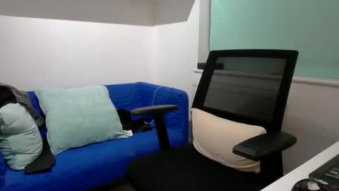 Bubblebum online show from December 17, 2025, 4:24 pm