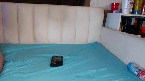 Max  candi online show from November 9, 2025, 3:16 am