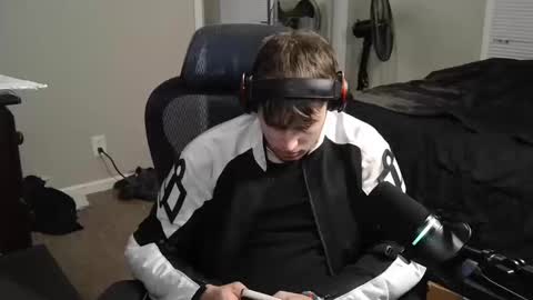 BubblebuttBdn online show from October 12, 2025, 12:09 am