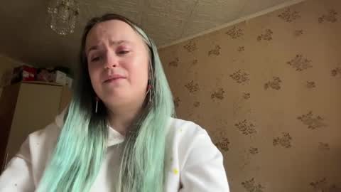 bubblegum_tempt online show from April 24, 2026, 1:35 pm