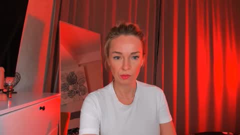 bubbling_crush online show from November 25, 2025, 11:27 pm