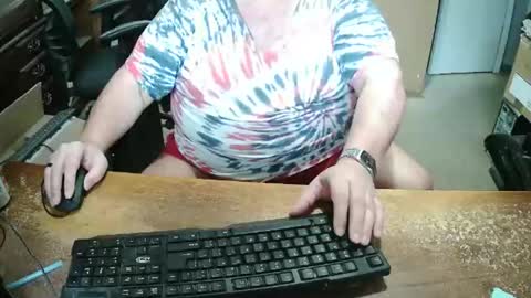 Bucku2 online show from April 10, 2026, 6:12 pm