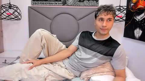 Buddy Whitte online show from November 10, 2025, 11:42 am