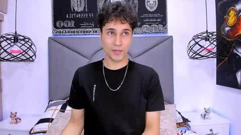Snapshot of buddy_whitte chatting on May 7, 2026, 8:03 pm Buddy Whitte online show from May 7, 2026, 8:03 pm