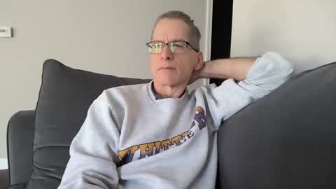 Snapshot of budman004 chatting on November 16, 2025, 4:45 pm budman004 online show from November 16, 2025, 4:45 pm