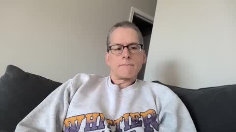 Snapshot of budman004 chatting on March 22, 2026, 2:31 pm budman004 online show from March 22, 2026, 2:31 pm