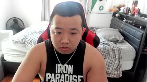 Snapshot of buffsexyman24 chatting on March 2, 2025, 9:11 pm buffsexyman24 online show from March 2, 2025, 9:11 pm