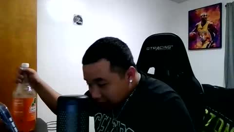 buffsexyman24 online show from March 8, 2026, 2:04 am