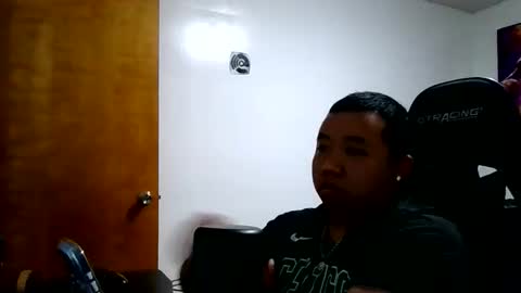 buffsexyman24 online show from April 25, 2026, 12:46 am