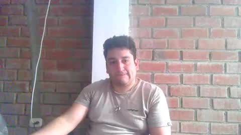 Snapshot of builtfpleasure chatting on November 7, 2025, 7:03 pm builtfpleasure online show from November 7, 2025, 7:03 pm