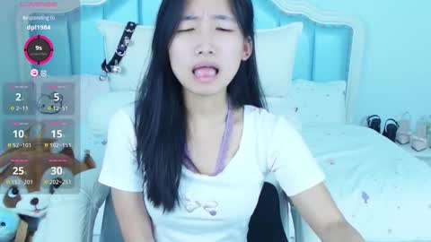 Sandy----xx online show from November 4, 2025, 4:17 pm