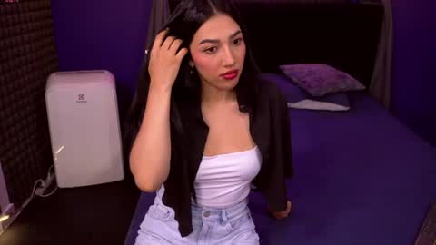 Snapshot of bull_vixen2001 chatting on June 22, 2026, 10:56 am Bunny and The Rock online show from June 22, 2026, 10:56 am
