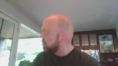 Snapshot of bulldog302w chatting on May 19, 2026, 12:22 pm bulldog302w online show from May 19, 2026, 12:22 pm