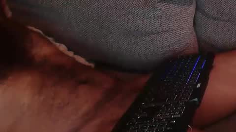 bummy2012 online show from December 19, 2025, 9:27 am