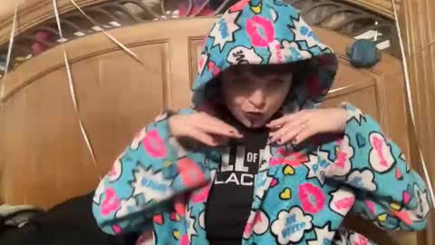 Snapshot of bunbunninjaz chatting on January 2, 2025, 7:01 am bunbunninjaz online show from January 2, 2025, 7:01 am