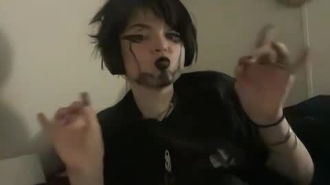 Snapshot of bunbunninjaz chatting on February 3, 2025, 4:10 pm bunbunninjaz online show from February 3, 2025, 4:10 pm