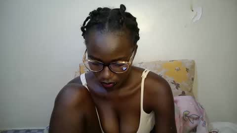 bunny_bliss1 online show from April 5, 2026, 7:27 am